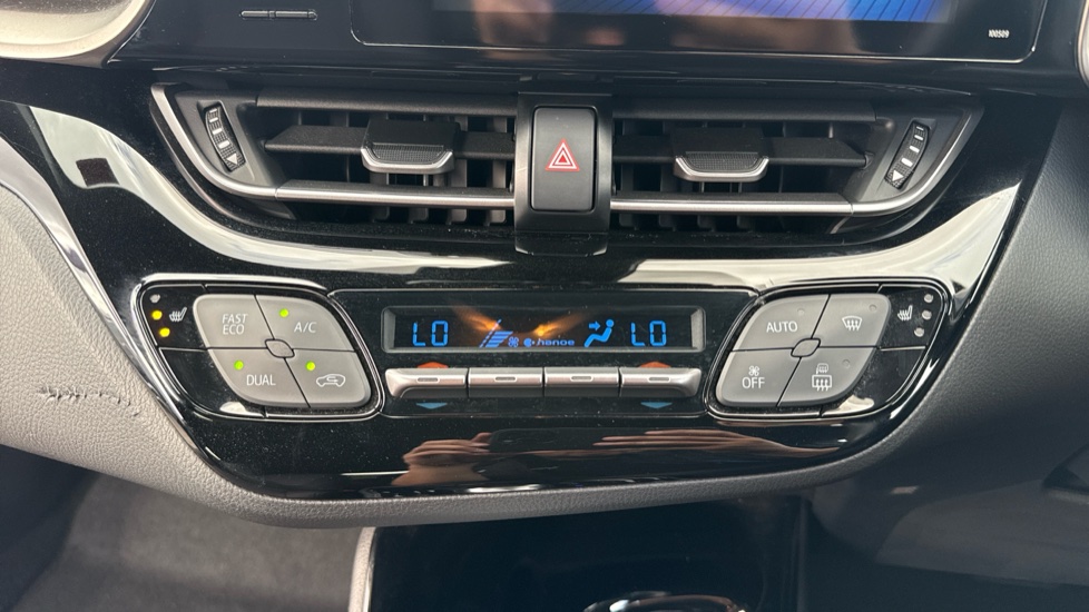 Toyota C-HR 1.8 Hybrid Excel 5dr CVT Hybrid Hatchback - Image 28