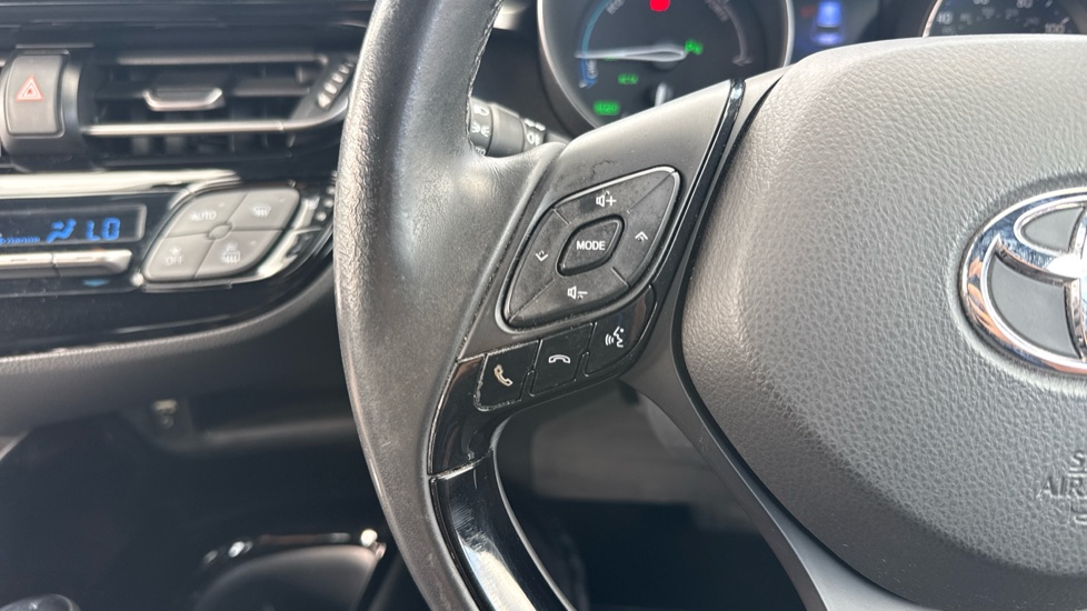 Toyota C-HR 1.8 Hybrid Excel 5dr CVT Hybrid Hatchback - Image 33