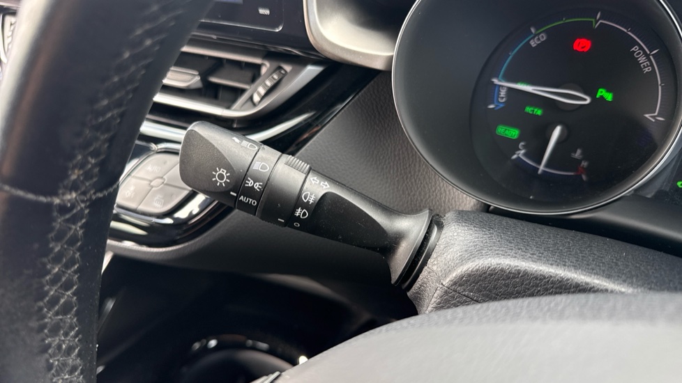 Toyota C-HR 1.8 Hybrid Excel 5dr CVT Hybrid Hatchback - Image 37