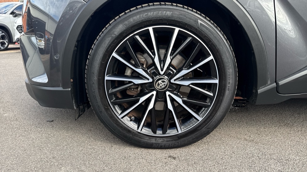 Toyota C-HR 1.8 Hybrid Excel 5dr CVT Hybrid Hatchback - Image 49