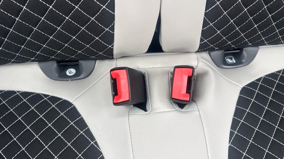 Fiat 500 1.0 Mild Hybrid Star 3dr Petrol Hatchback - Image 17
