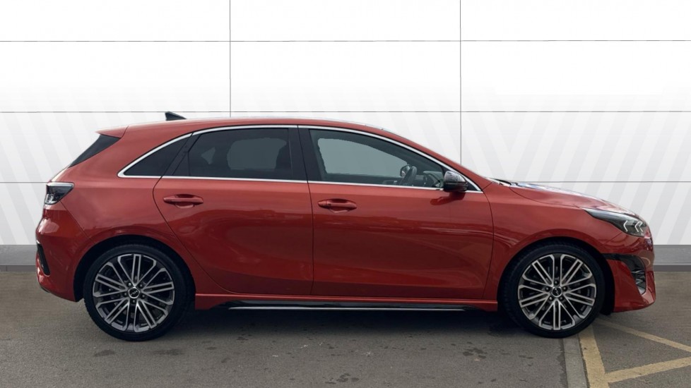 Kia Ceed 1.5T GDi ISG 138 GT-Line S 5dr DCT Petrol Hatchback - Image 5