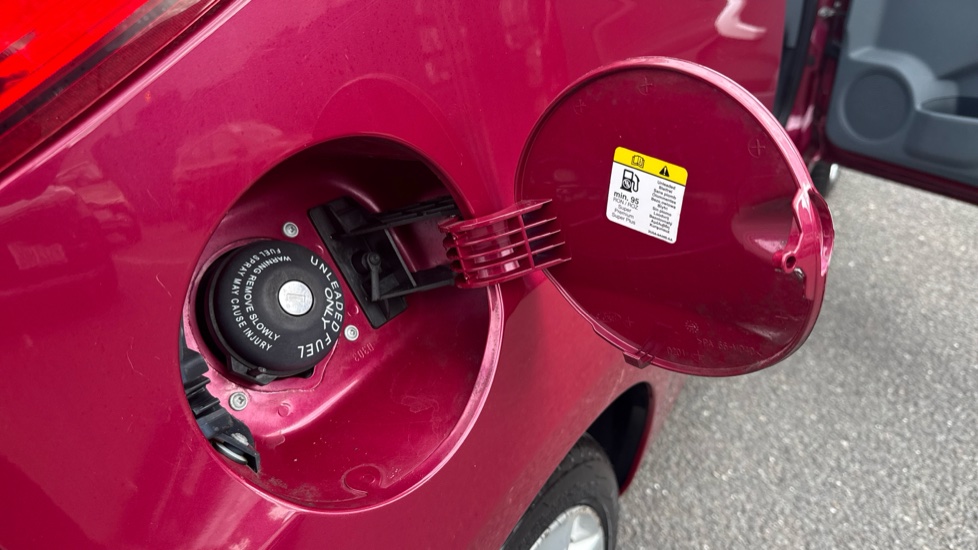 Ford Ka 1.2 Titanium 3dr [Start Stop] Petrol Hatchback - Image 37