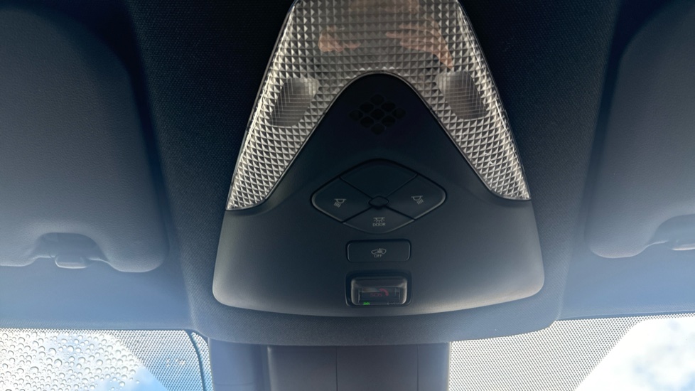 Toyota C-HR 1.8 Hybrid Design 5dr CVT Hybrid Hatchback - Image 31