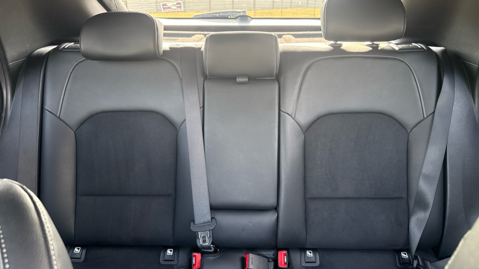 Kia Xceed 1.5T GDi ISG GT-Line S 5dr DCT Petrol Hatchback - Image 15