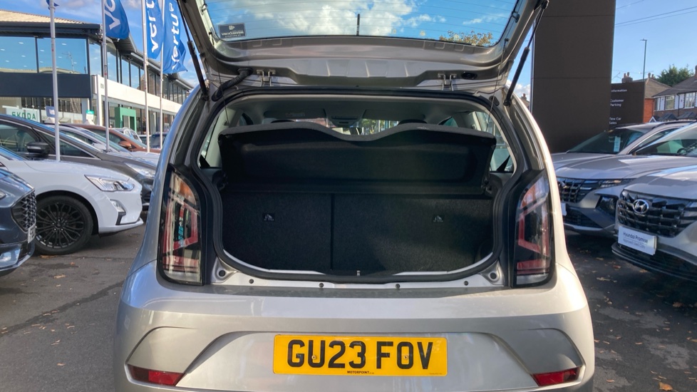 Volkswagen Up 1.0 65PS Up 3dr Petrol Hatchback - Image 4