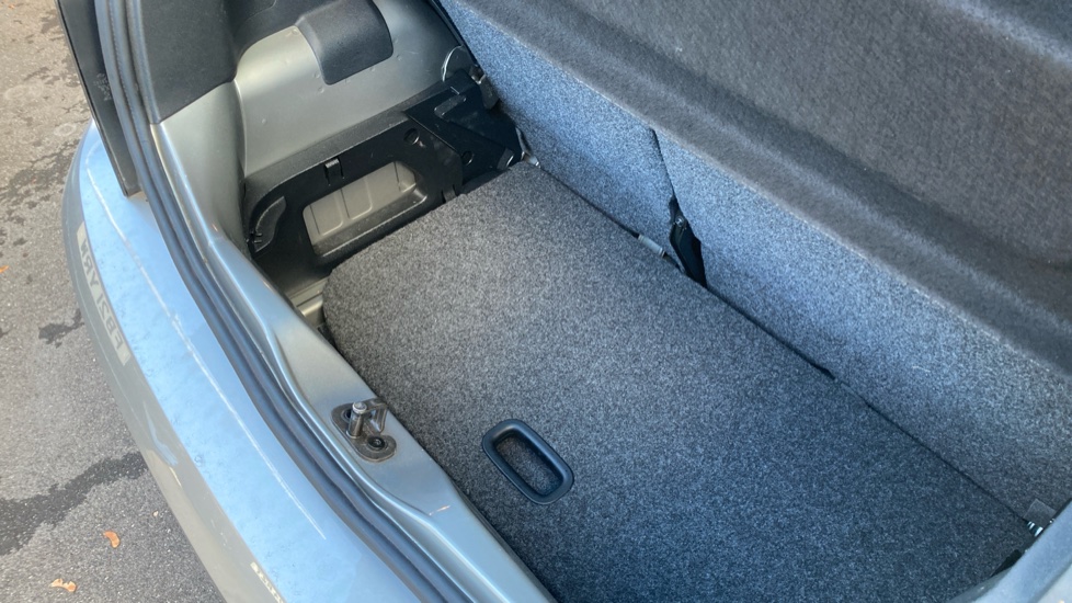 Volkswagen Up 1.0 65PS Up 3dr Petrol Hatchback - Image 30
