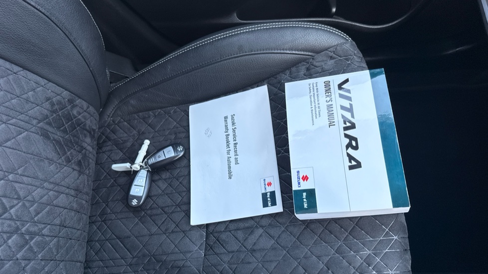 Suzuki Vitara 1.4 Boosterjet 48V Hybrid SZ5 ALLGRIP 5dr Petrol Estate - Image 19