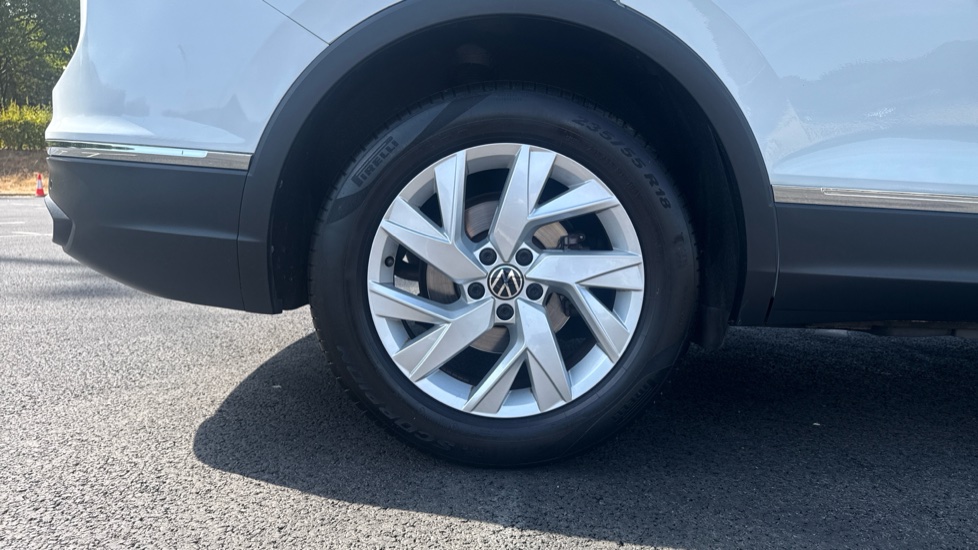 Volkswagen Tiguan Allspace 1.5 TSI Life 5dr DSG Petrol Estate - Image 7