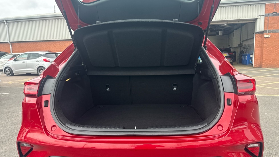 Kia Xceed 1.5T GDi ISG 2 5dr Petrol Hatchback - Image 4