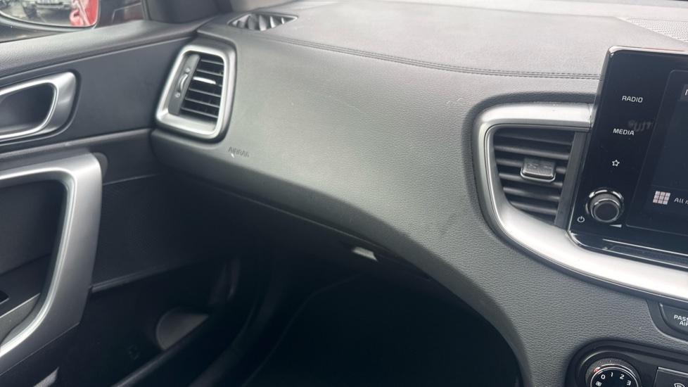 Kia Xceed 1.5T GDi ISG 2 5dr Petrol Hatchback - Image 23