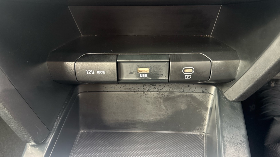 Kia Xceed 1.5T GDi ISG 2 5dr Petrol Hatchback - Image 26