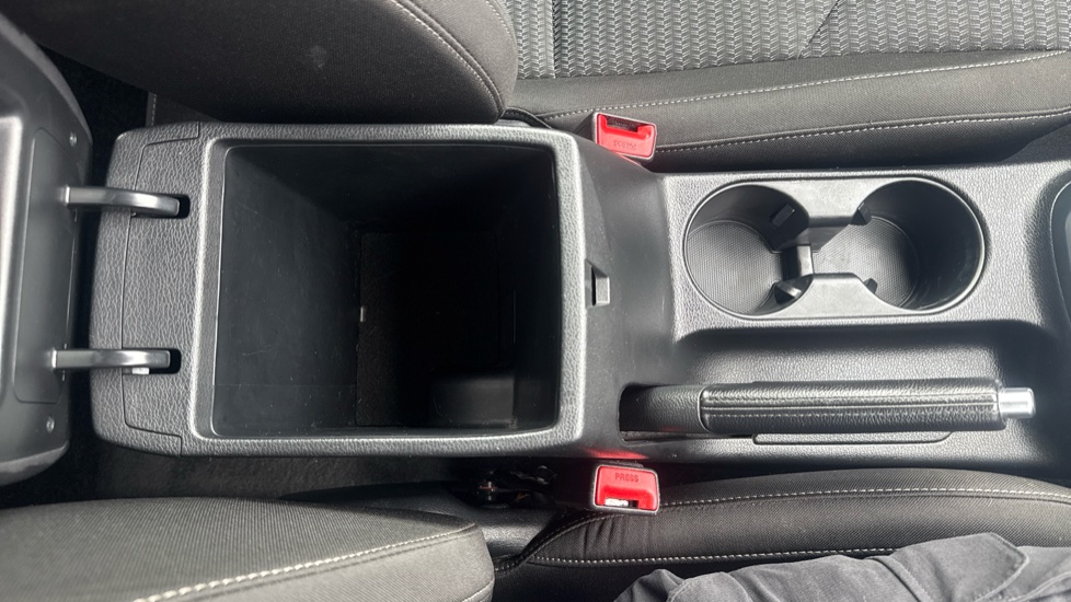 Kia Xceed 1.5T GDi ISG 2 5dr Petrol Hatchback - Image 30
