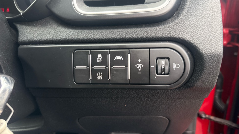 Kia Xceed 1.5T GDi ISG 2 5dr Petrol Hatchback - Image 39