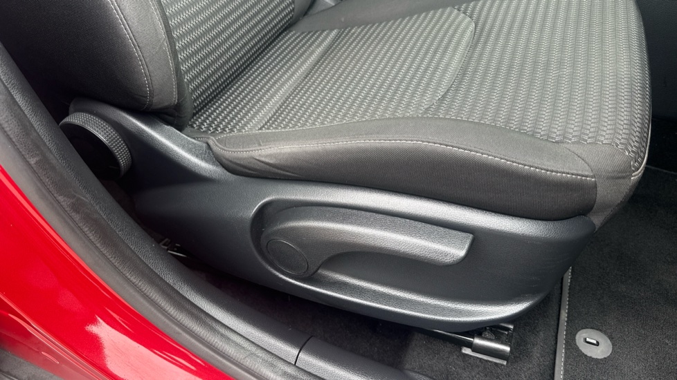 Kia Xceed 1.5T GDi ISG 2 5dr Petrol Hatchback - Image 40