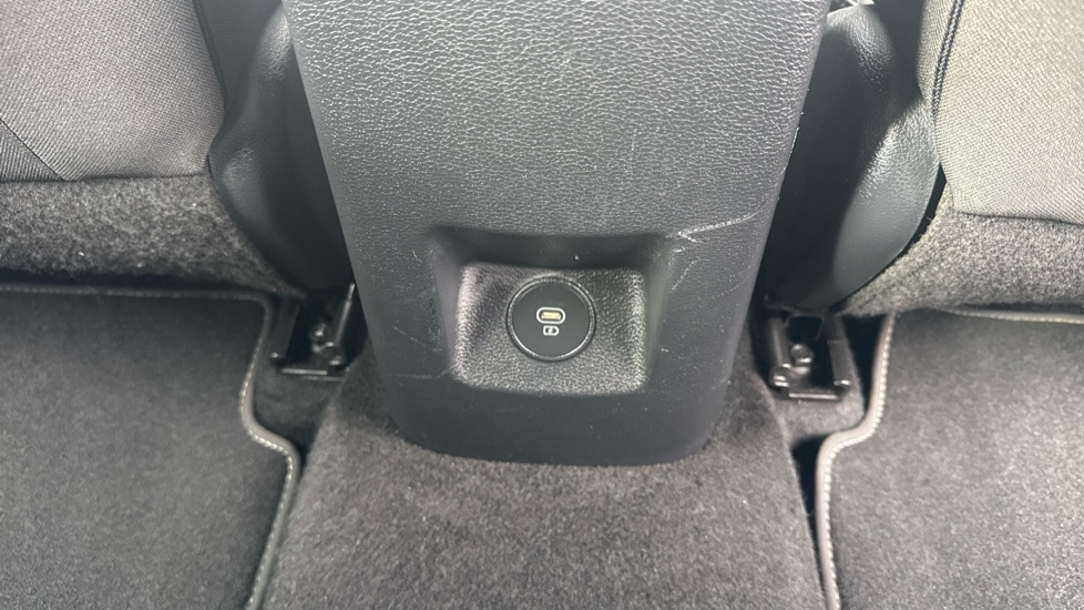 Kia Xceed 1.5T GDi ISG 2 5dr Petrol Hatchback - Image 45