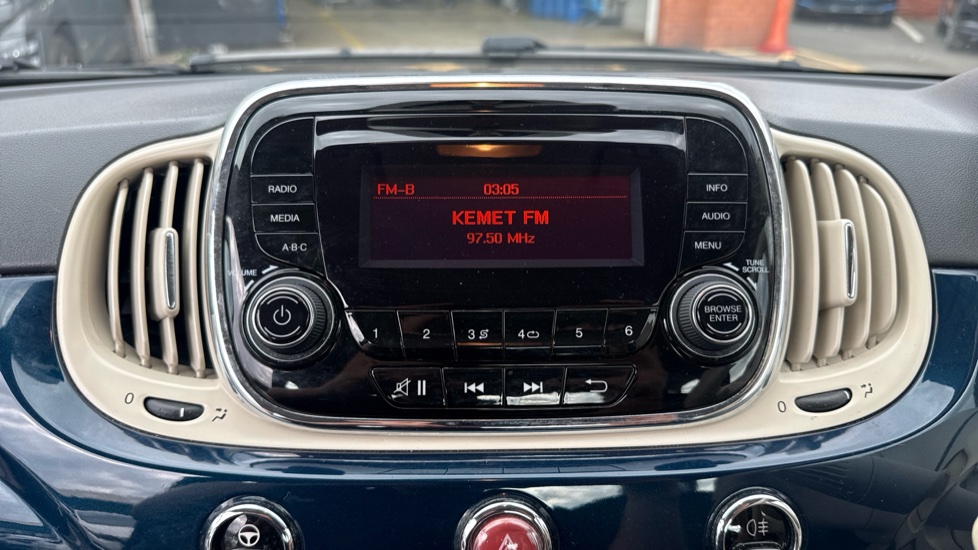 Fiat 500 1.2 Pop 3dr Petrol Hatchback - Image 12