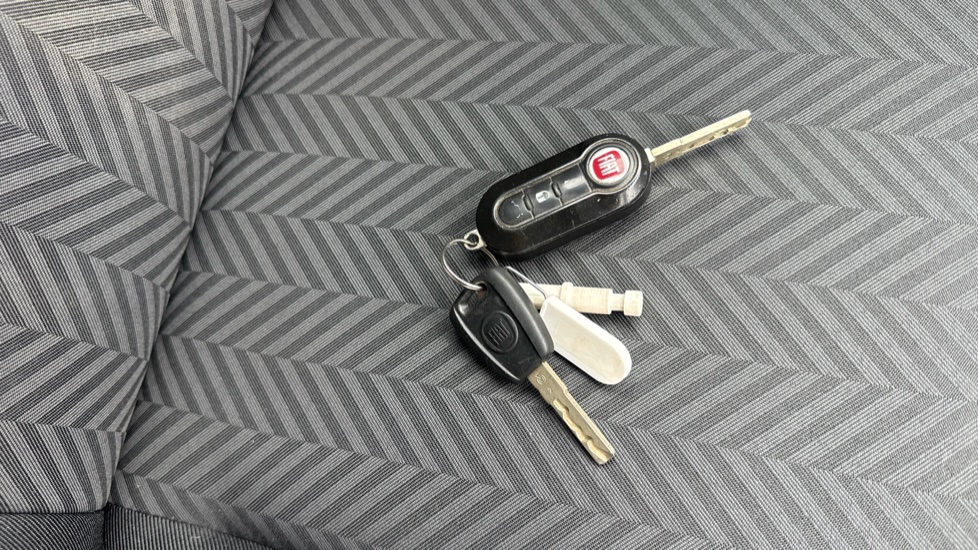 Fiat 500 1.2 Pop 3dr Petrol Hatchback - Image 20