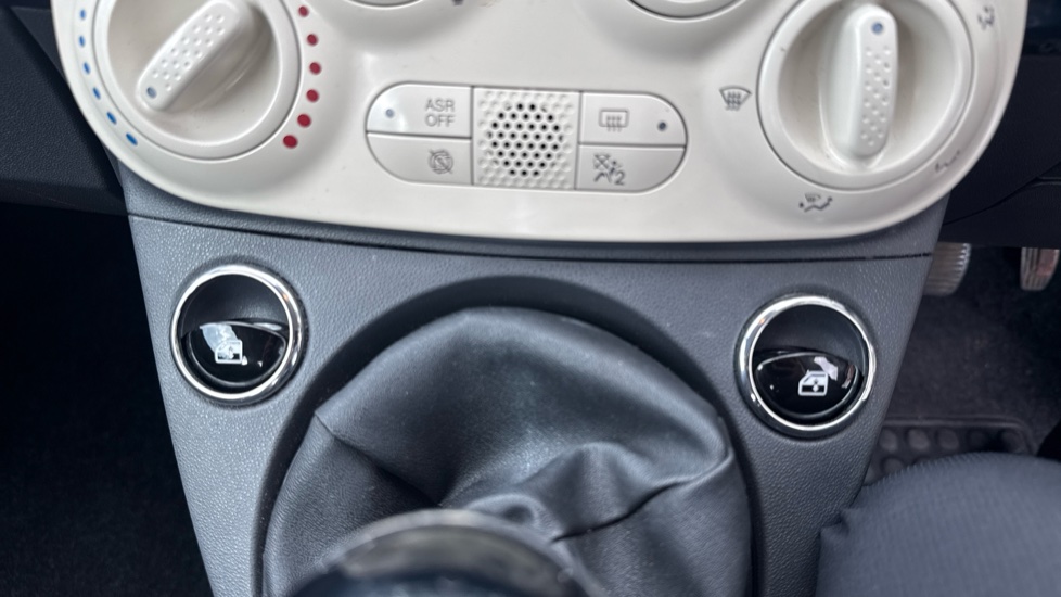 Fiat 500 1.2 Pop 3dr Petrol Hatchback - Image 27