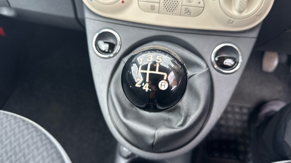 Fiat 500 1.2 Pop 3dr Petrol Hatchback - Image 28