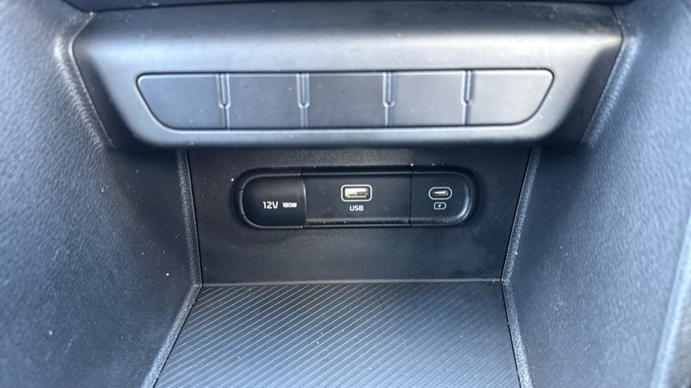 Kia Sportage 1.6T GDi ISG 2 5dr Petrol Estate - Image 25