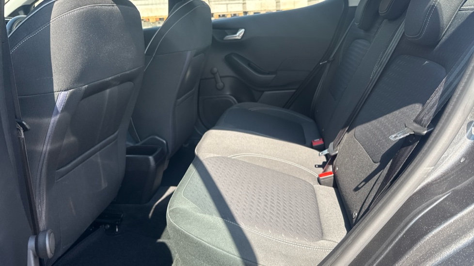Ford Fiesta 1.0 EcoBoost Zetec 5dr Petrol Hatchback - Image 16