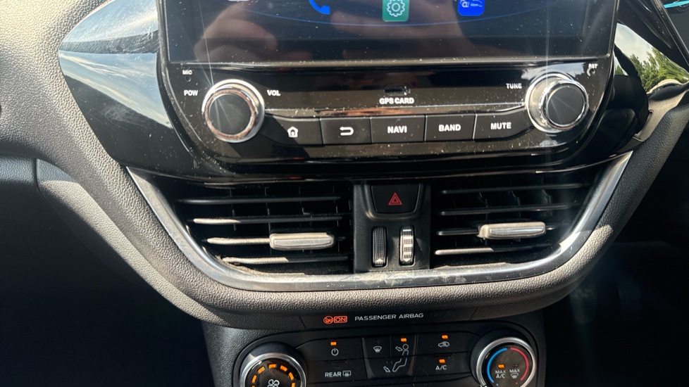 Ford Fiesta 1.0 EcoBoost Zetec 5dr Petrol Hatchback - Image 23