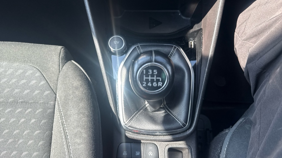 Ford Fiesta 1.0 EcoBoost Zetec 5dr Petrol Hatchback - Image 26