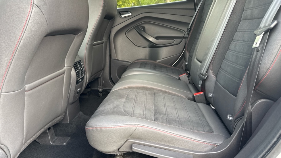 Ford Kuga 2.0 TDCi ST-Line Edition 5dr 2WD Diesel Estate - Image 16