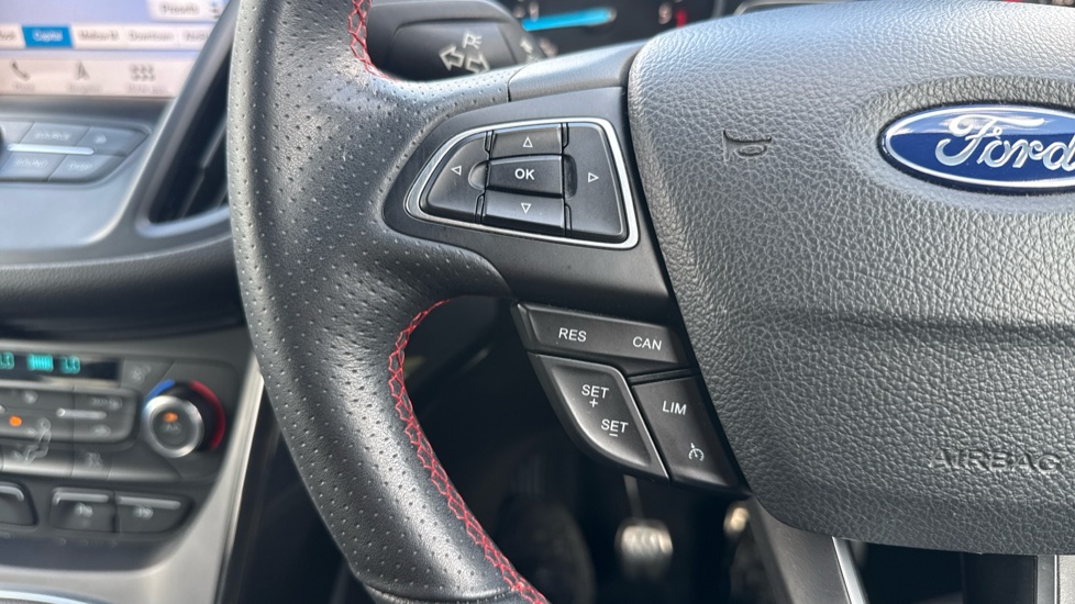 Ford Kuga 2.0 TDCi ST-Line Edition 5dr 2WD Diesel Estate - Image 31