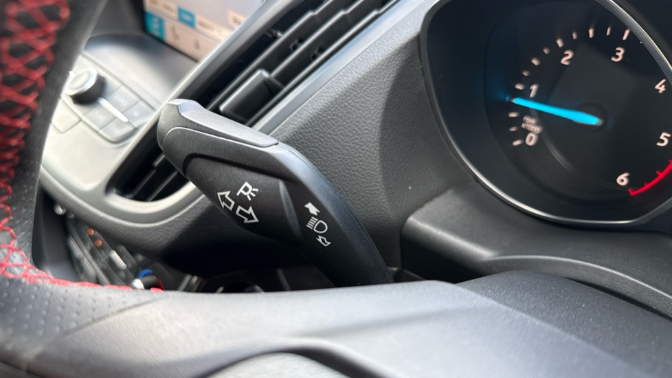 Ford Kuga 2.0 TDCi ST-Line Edition 5dr 2WD Diesel Estate - Image 34