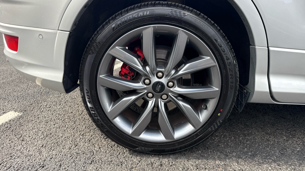 Ford Kuga 2.0 TDCi ST-Line Edition 5dr 2WD Diesel Estate - Image 51