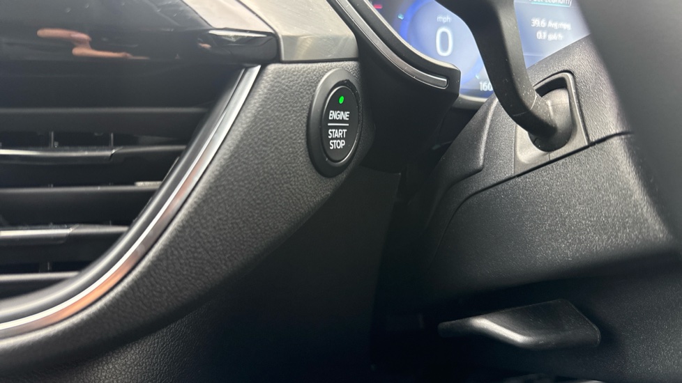 Ford Kuga 1.5 EcoBlue Titanium Edition 5dr Auto Diesel Estate - Image 31