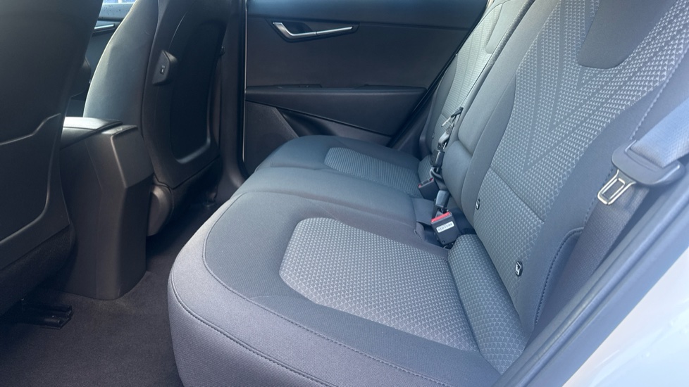 Kia Niro 150kW 2 64kWh 5dr Auto Electric Estate - Image 16