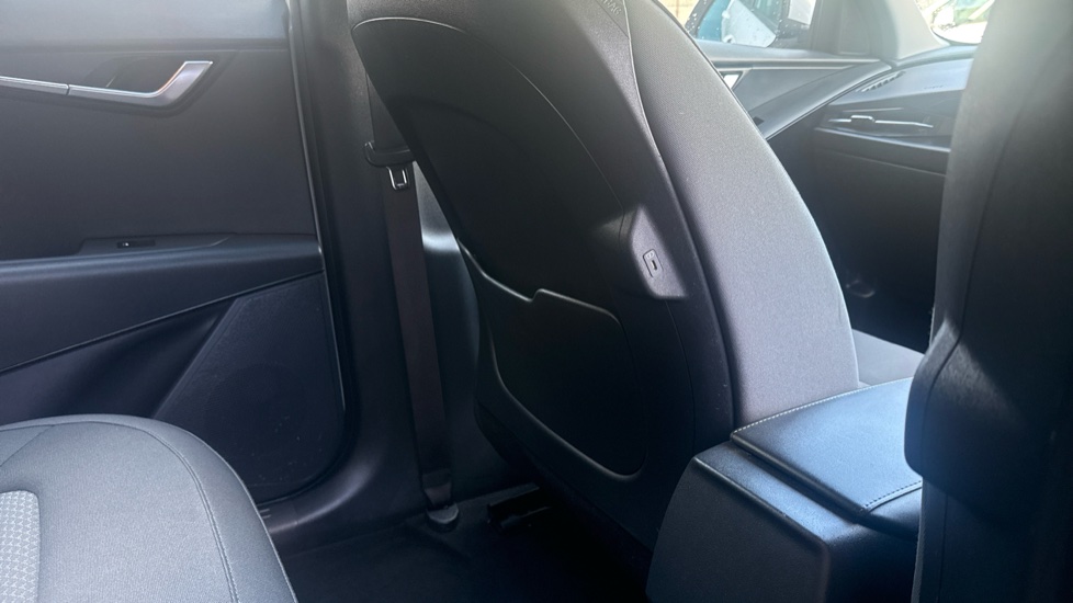 Kia Niro 150kW 2 64kWh 5dr Auto Electric Estate - Image 40