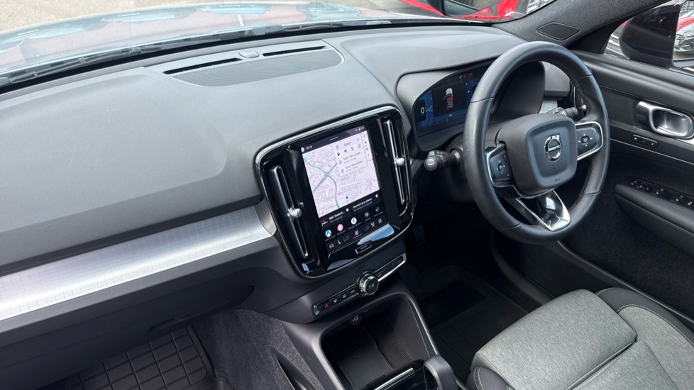 Volvo XC40 2.0 B4P Plus Dark 5dr AWD Auto Petrol Estate - Image 9