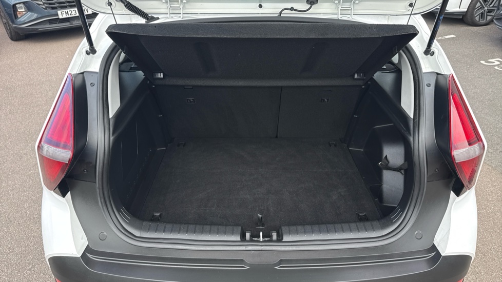Hyundai BAYON 1.0 TGDi 48V MHEV SE Connect 5dr DCT Petrol Hatchback - Image 4