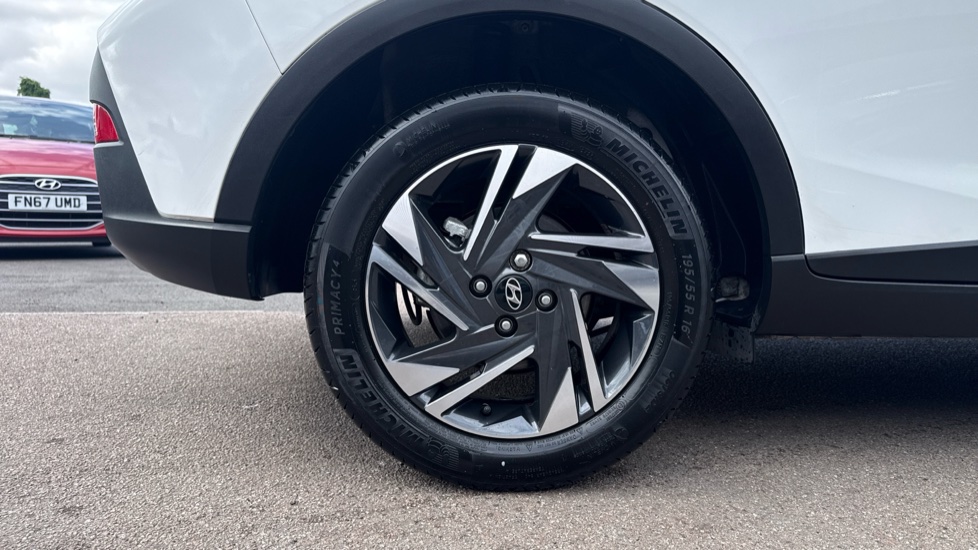 Hyundai BAYON 1.0 TGDi 48V MHEV SE Connect 5dr DCT Petrol Hatchback - Image 7
