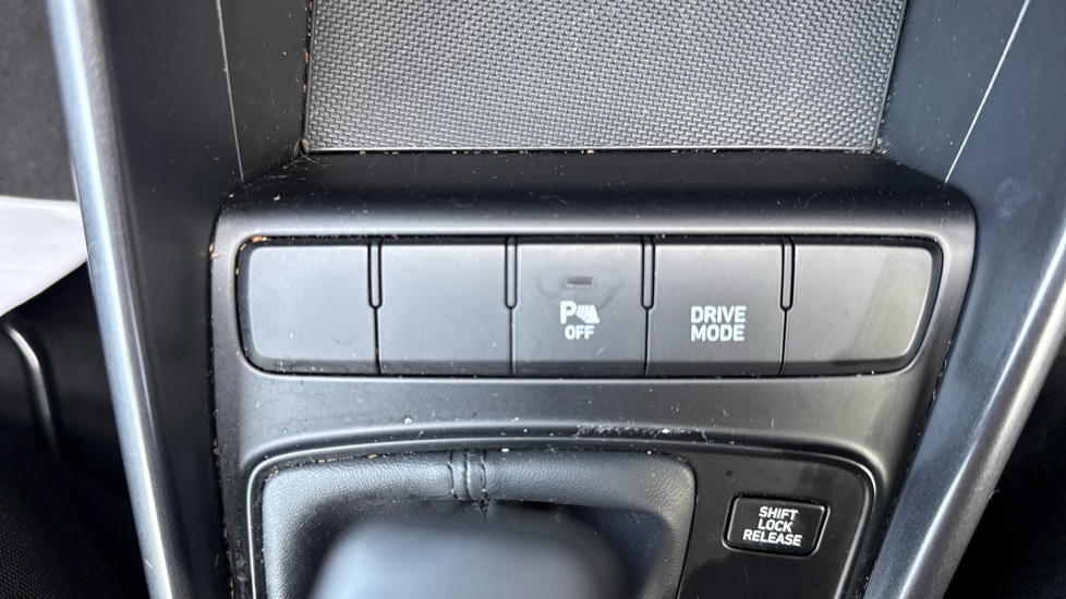 Hyundai BAYON 1.0 TGDi 48V MHEV SE Connect 5dr DCT Petrol Hatchback - Image 28