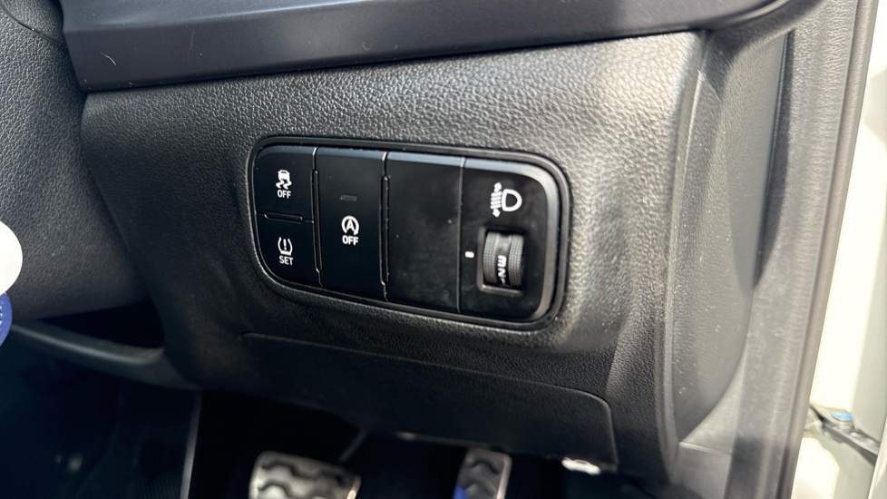 Hyundai BAYON 1.0 TGDi 48V MHEV SE Connect 5dr DCT Petrol Hatchback - Image 37