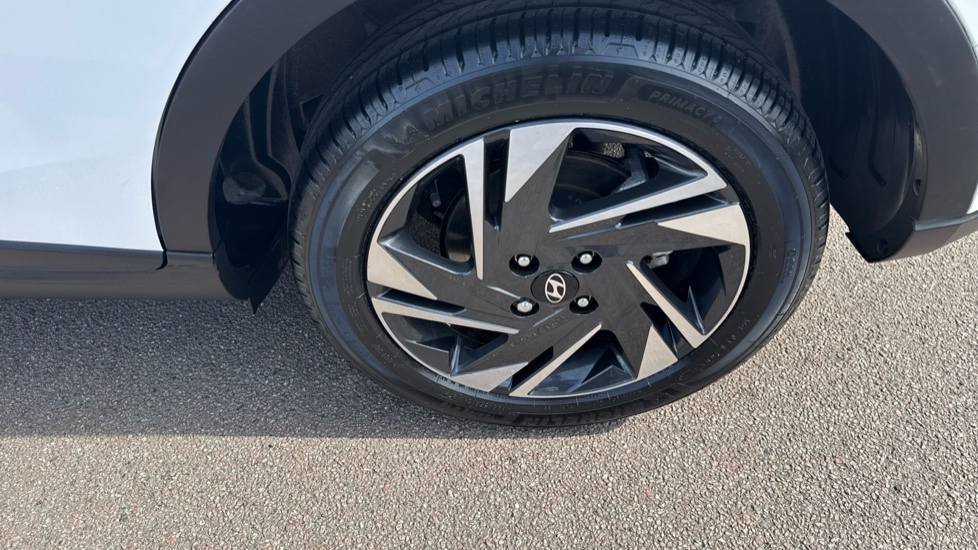Hyundai BAYON 1.0 TGDi 48V MHEV SE Connect 5dr DCT Petrol Hatchback - Image 43