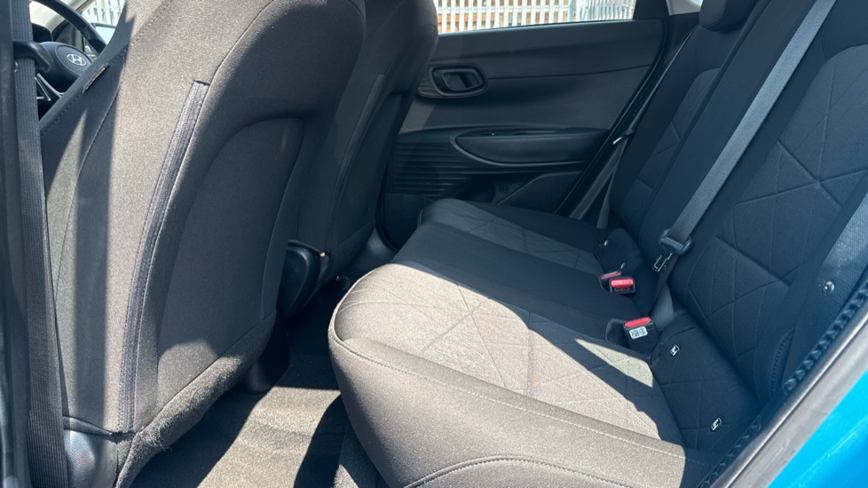 Hyundai BAYON 1.0 TGDi 48V MHEV SE Connect 5dr Petrol Hatchback - Image 16