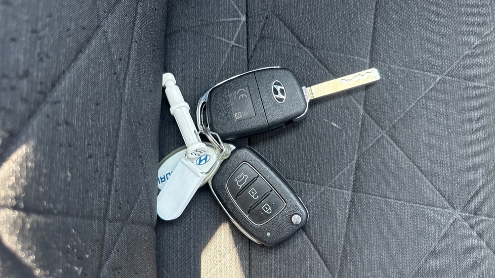 Hyundai BAYON 1.0 TGDi 48V MHEV SE Connect 5dr Petrol Hatchback - Image 20