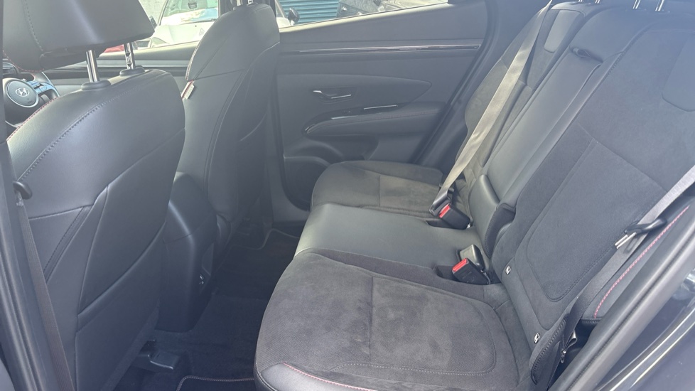 Hyundai TUCSON 1.6 TGDi N Line 5dr 2WD Petrol Estate - Image 16
