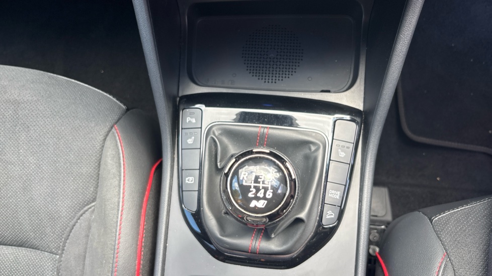 Hyundai TUCSON 1.6 TGDi N Line 5dr 2WD Petrol Estate - Image 23