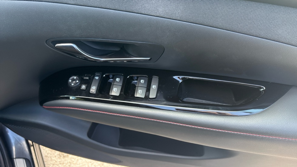 Hyundai TUCSON 1.6 TGDi N Line 5dr 2WD Petrol Estate - Image 24