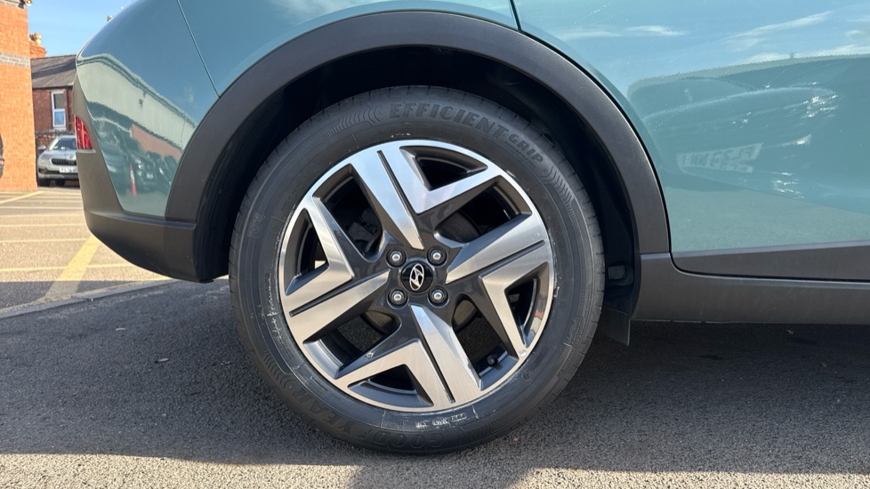 Hyundai BAYON 1.0 TGDi [120] 48V MHEV Ultimate 5dr DCT Petrol Hatchback - Image 7