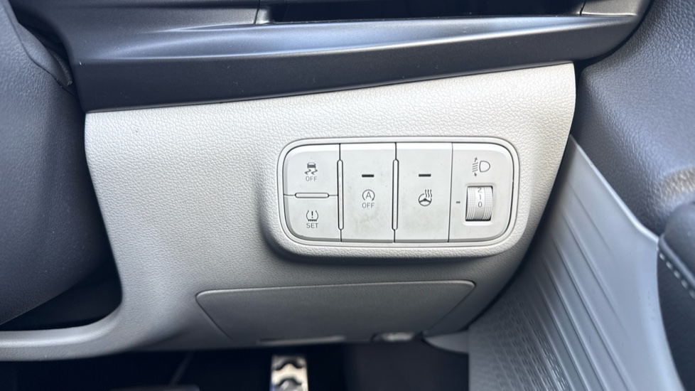 Hyundai BAYON 1.0 TGDi [120] 48V MHEV Ultimate 5dr DCT Petrol Hatchback - Image 37