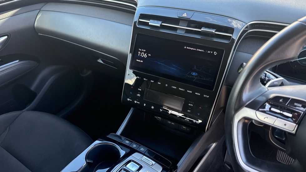 Hyundai TUCSON 1.6 TGDi Hybrid 230 SE Connect 5dr 2WD Auto Hybrid Estate - Image 14