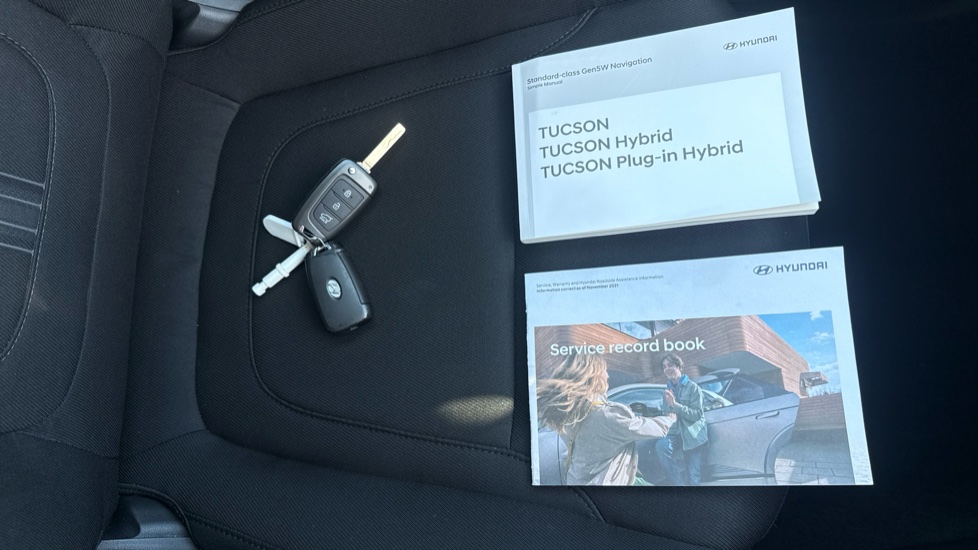 Hyundai TUCSON 1.6 TGDi Hybrid 230 SE Connect 5dr 2WD Auto Hybrid Estate - Image 19
